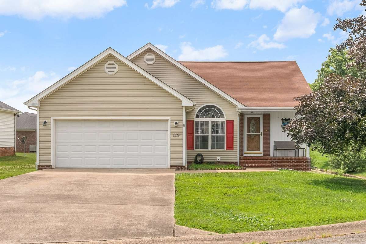 119 Carriage Way, Hopkinsville, KY 42240