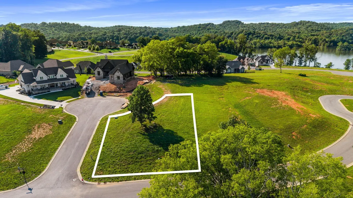 104 Silver Fox Way, Loudon, TN 37774