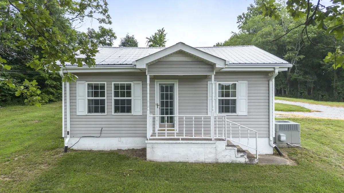 133 County Road 212, Athens, TN 37303