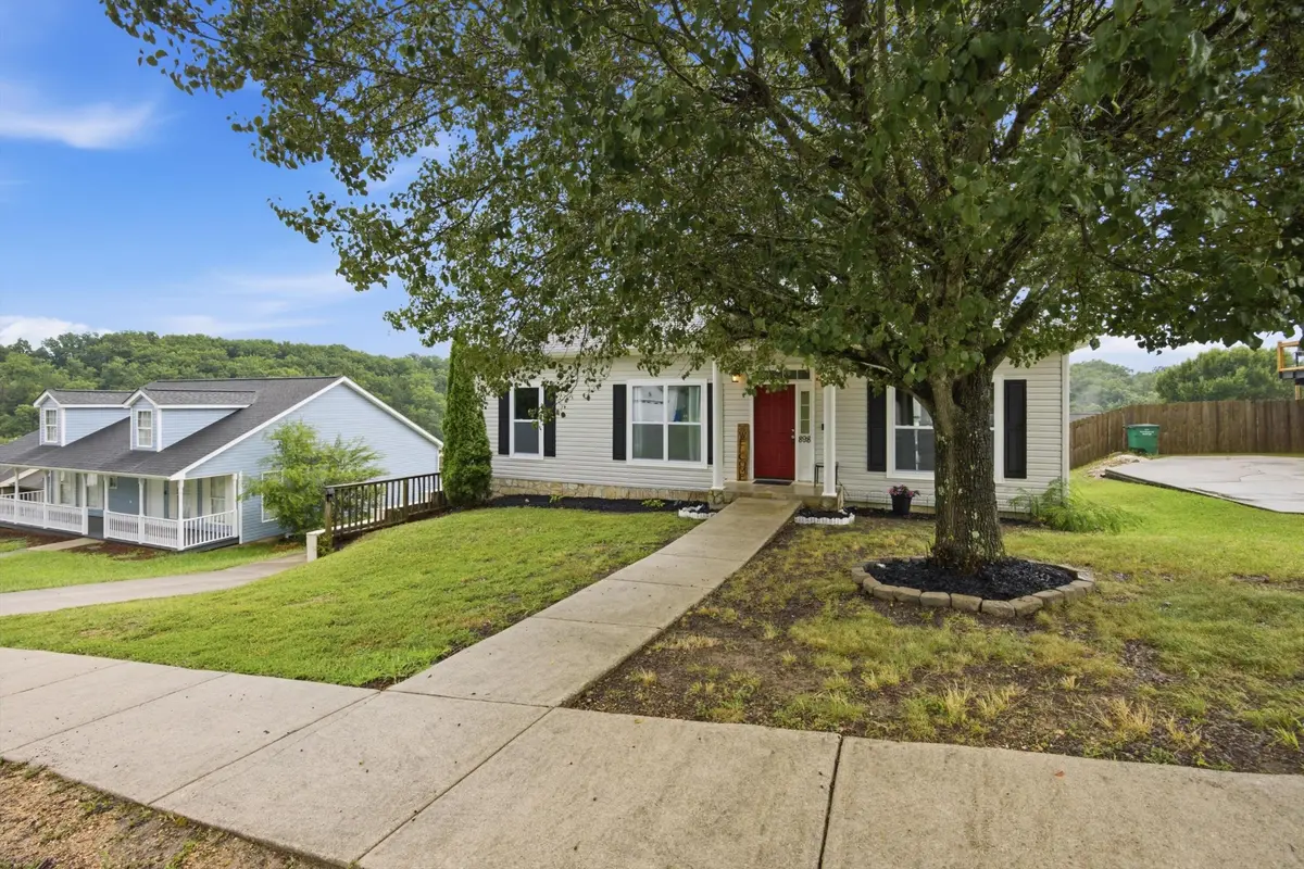898 Fuller Glen Circle, Chattanooga, TN 37421
