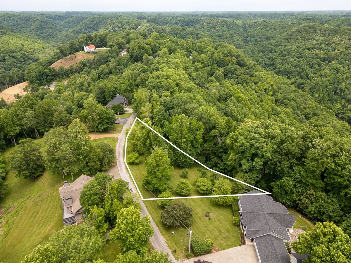 1 Lafever Ridge Rd, Silver Point, TN 38582
