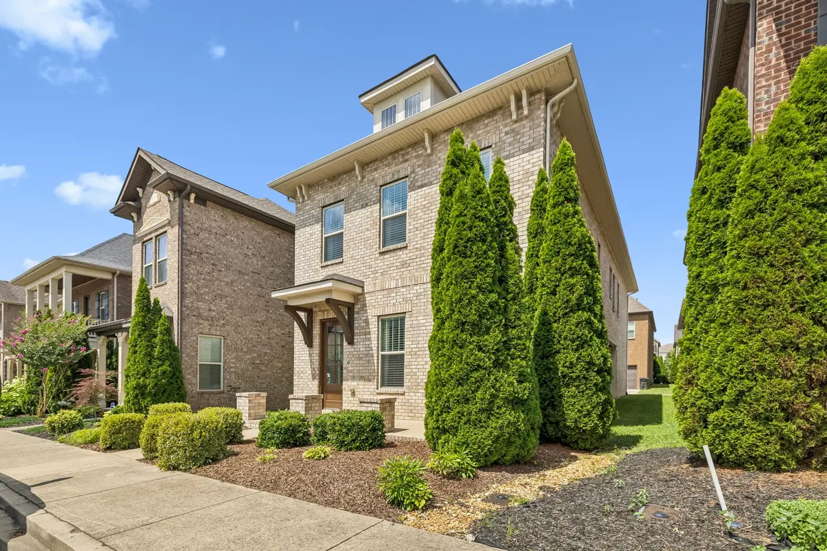151 Benjamin Ln, Hendersonville, TN 37075