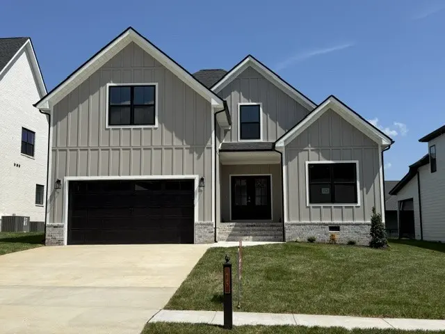 463 Spiderwort Dr, Clarksville, TN 37043