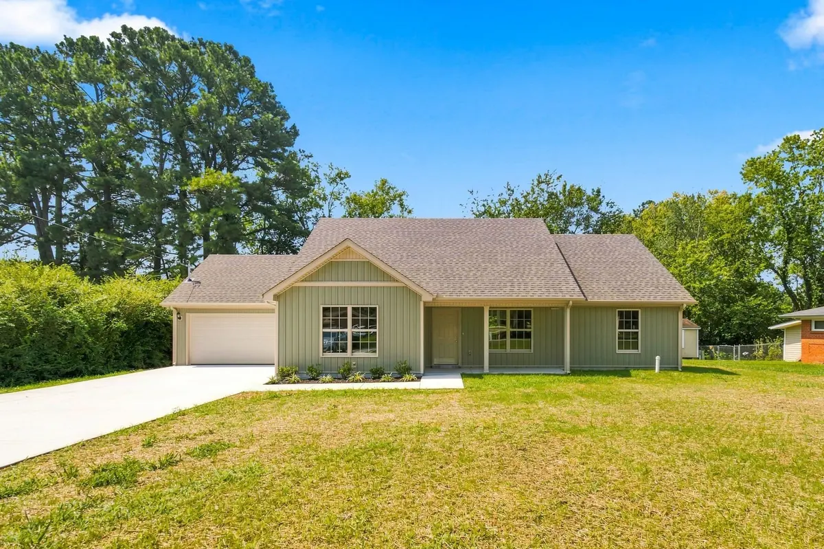 257 Hendrixson Drive, Manchester, TN 37355