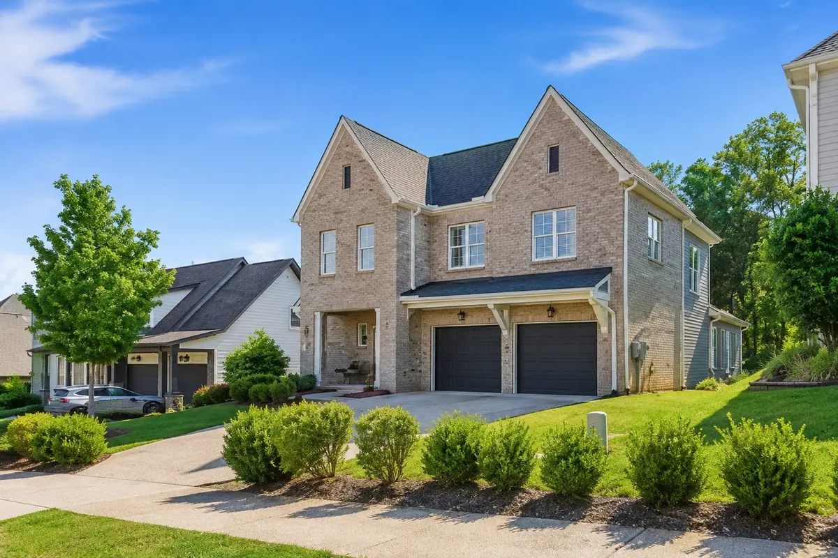 705 Plowson Rd, Mount Juliet, TN 37122