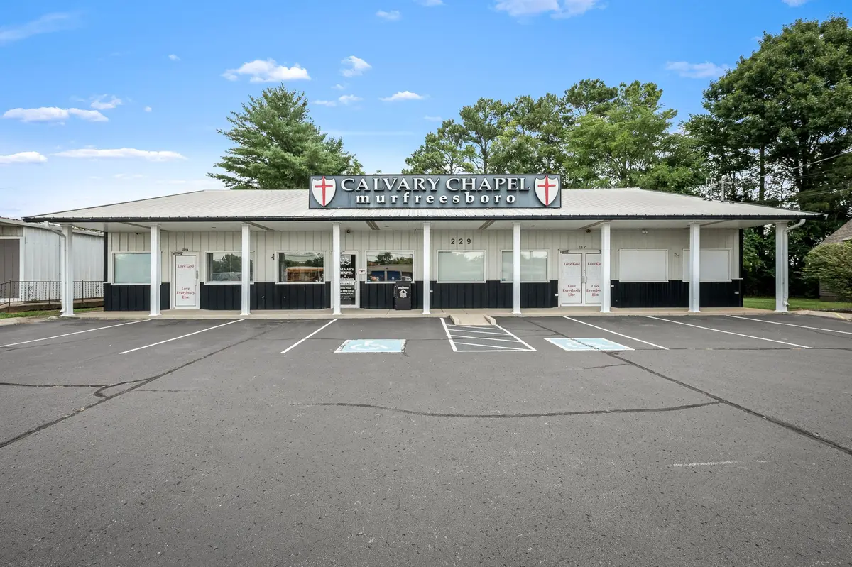 229 River Rock Blvd, Murfreesboro, TN 37128