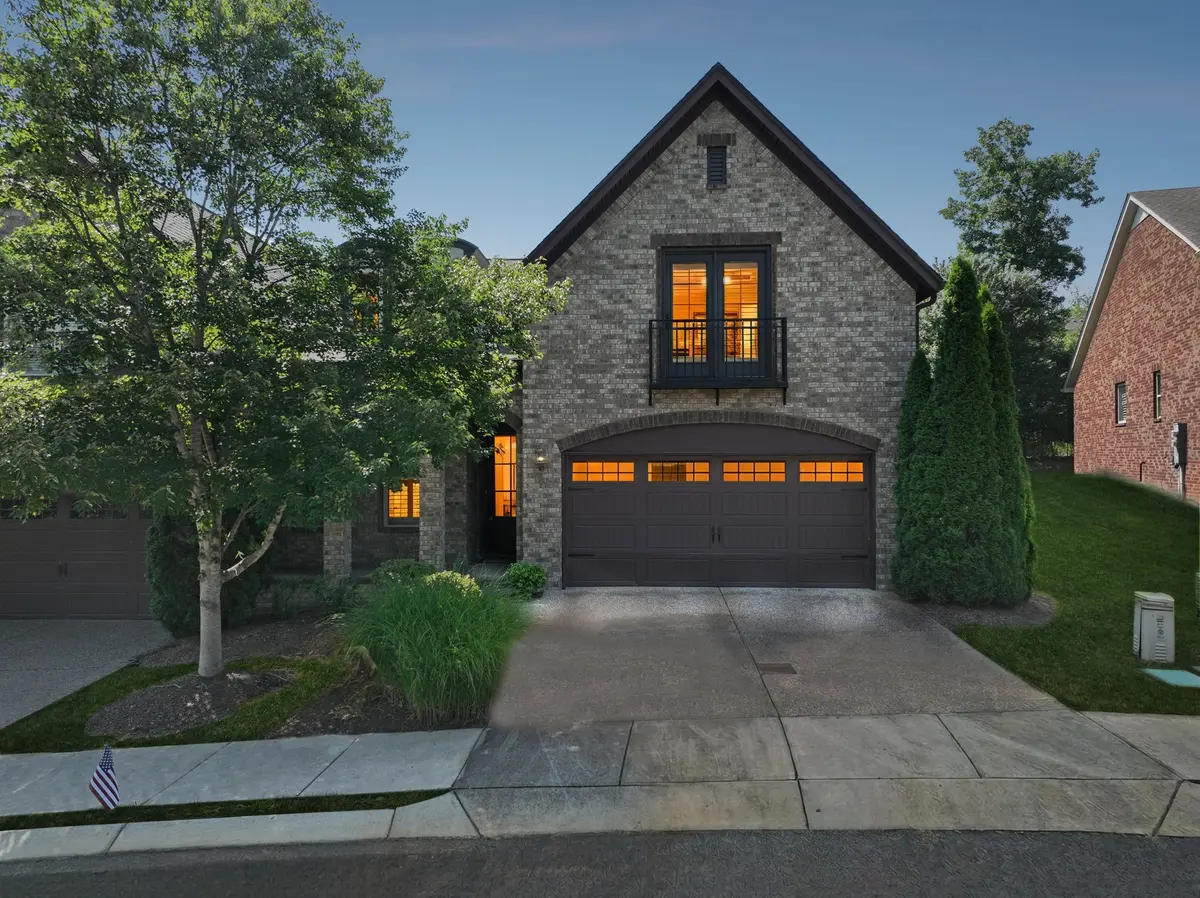 143 Village Cir, Lebanon, TN 37087