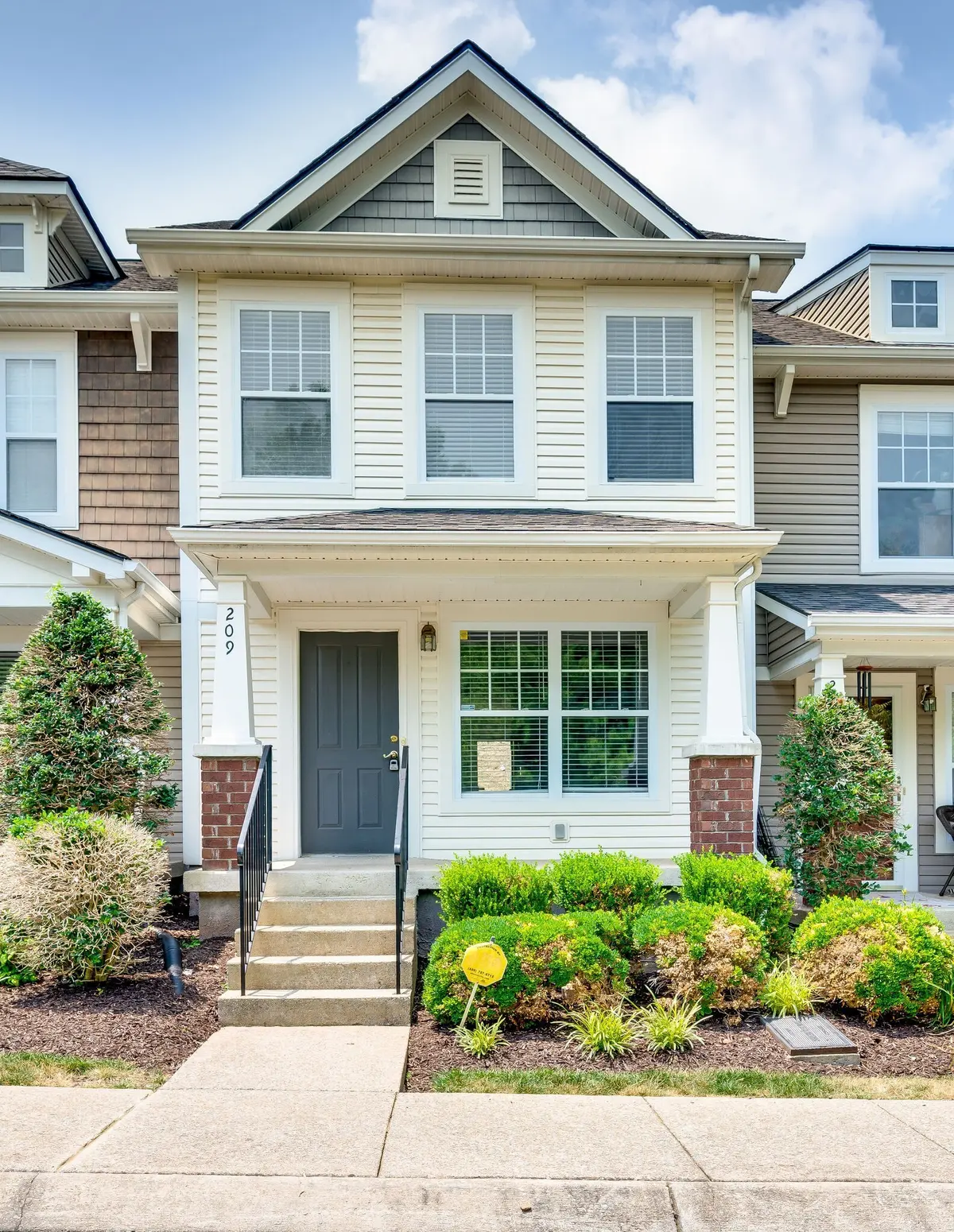 209 Shadow Glen Dr, Nashville, TN 37211
