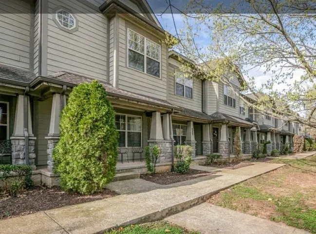 105 4th Ave #210, Murfreesboro, TN 37130