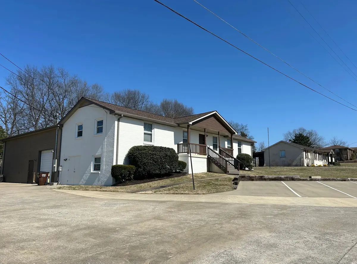 74 E Hill St, Mount Juliet, TN 37122