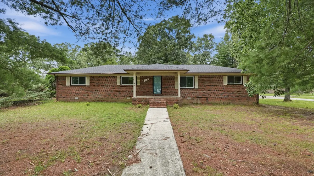 1109 McMahan St, Manchester, TN 37355