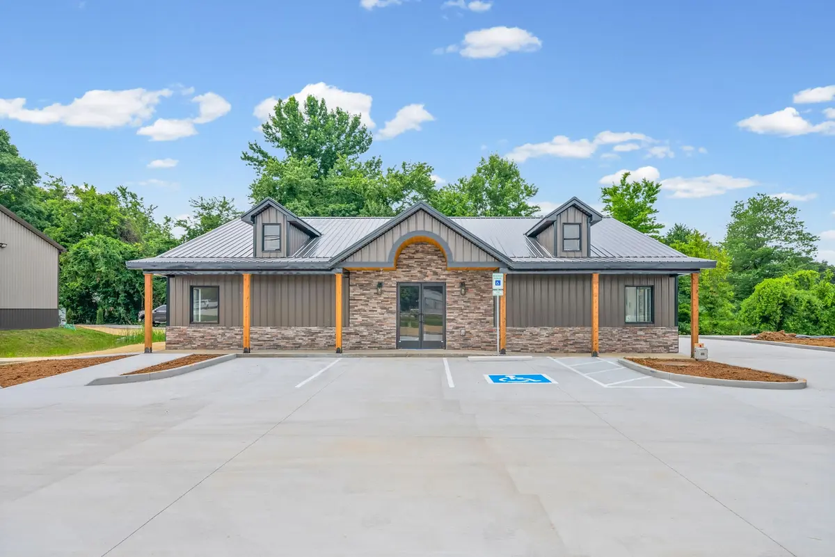 1404 Dover Rd #335, Clarksville, TN 37042