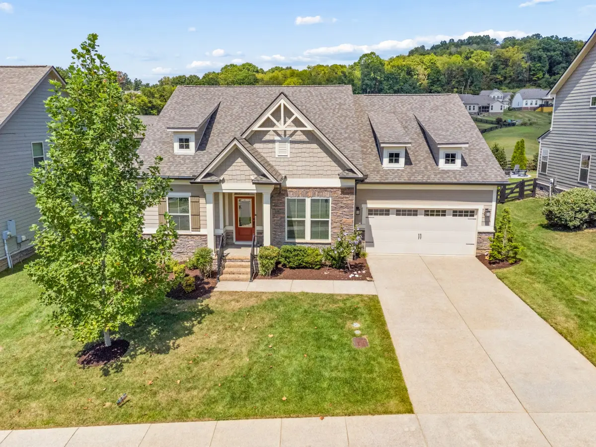 6910 Wellsford Ln, College Grove, TN 37046