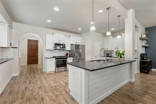 175 Mount Ellen ST, Hutto, TX 78634