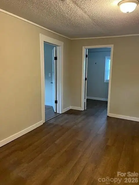105 N Pugh ST, Lexington, NC 27292