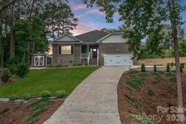 203 Macon DR, Statesville, NC 28625