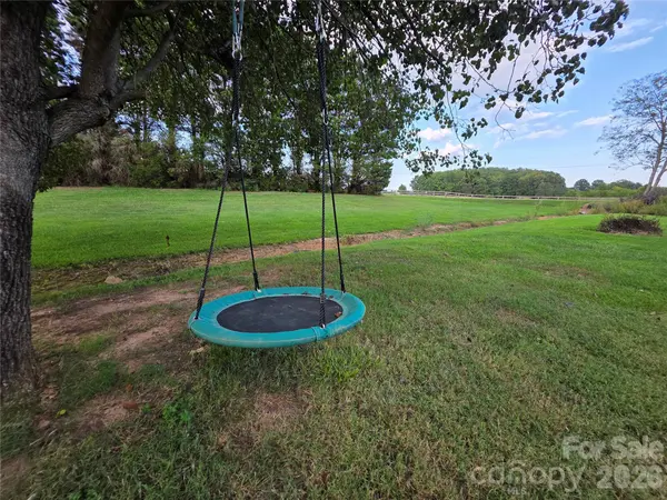 3648 Mount Olive Church RD, Newton, NC 28658