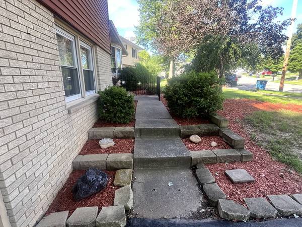 8909 19th ST W, Rock Island, IL 61201
