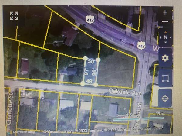 8 S Walnut St, Hohenwald, TN 38462