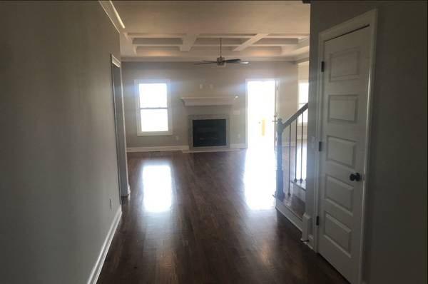 1020 Harness Cir, Gallatin, TN 37066