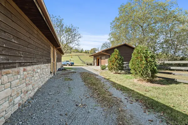 11528 Dodson Branch Hwy, Gainesboro, TN 38562