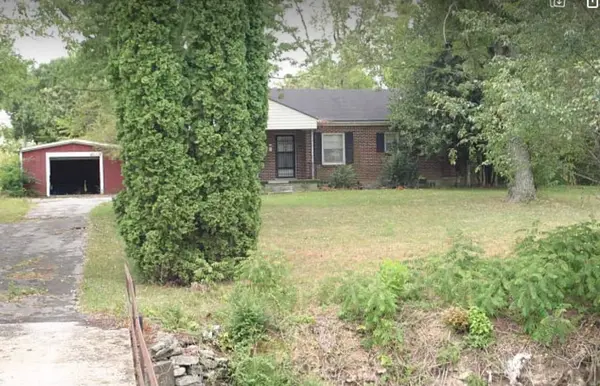 481 W Broad St, Smithville, TN 37166