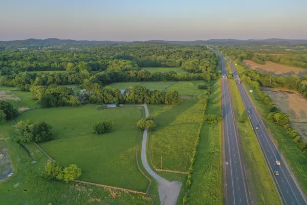 6330 Cox Rd, Arrington, TN 37014