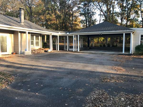 2323 Castleman Dr, Nashville, TN 37215