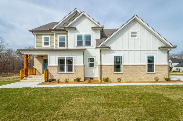 2435 Blue Mist Dr, Signal Mountain, TN 37377