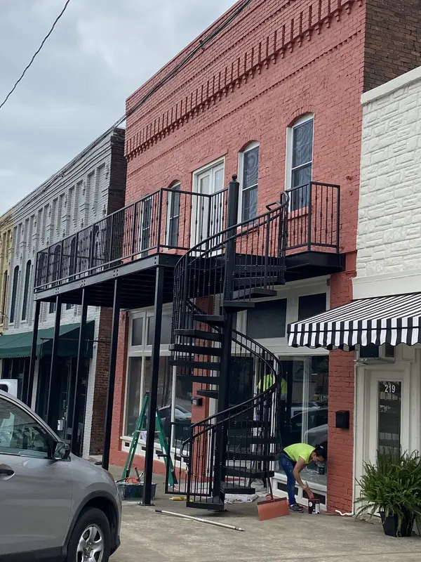 225 N 1st St #W, Pulaski, TN 38478