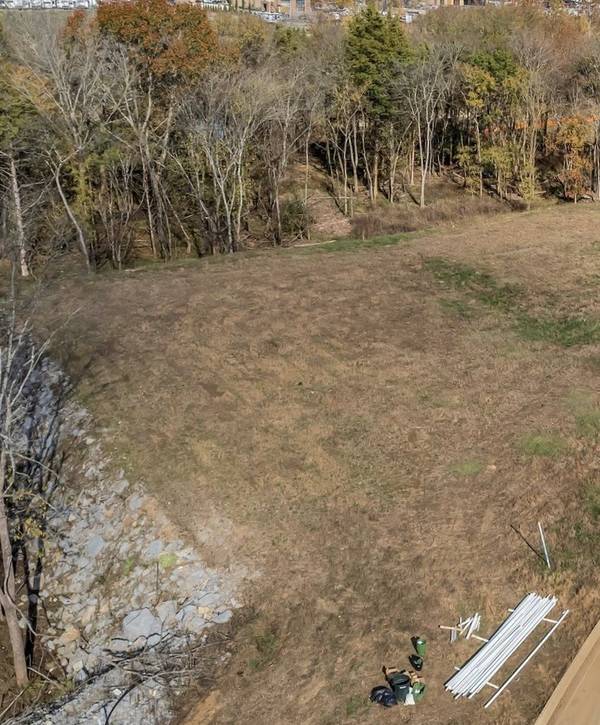2046 Queenie Johns Dr, Murfreesboro, TN 37128