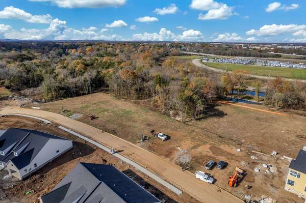 2046 Queenie Johns Dr, Murfreesboro, TN 37128