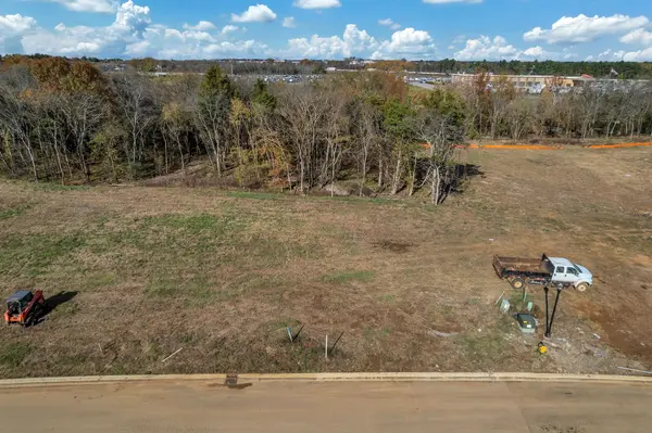 2026 Queenie Johns Dr, Murfreesboro, TN 37128