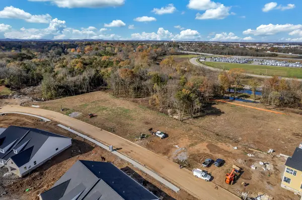 2026 Queenie Johns Dr, Murfreesboro, TN 37128