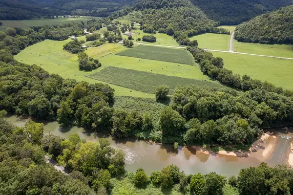 12493 Dodson Branch, Gainesboro, TN 38562