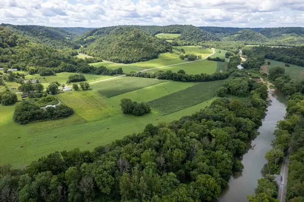 12493 Dodson Branch, Gainesboro, TN 38562