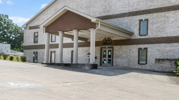 303 Fairview Ln, Clarksville, TN 37040