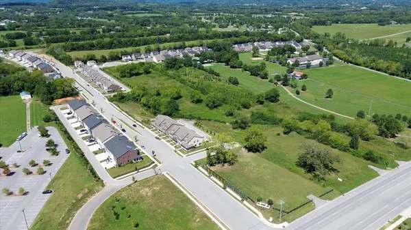 1677 Greenlea Blvd, Gallatin, TN 37066