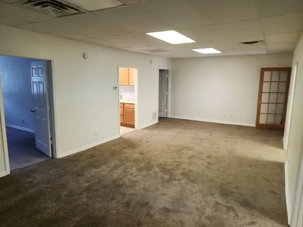 403 N 1st St #N, Pulaski, TN 38478