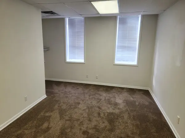 403 N 1st St #N, Pulaski, TN 38478