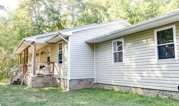 197 Roberts Ln, Jasper, TN 37347