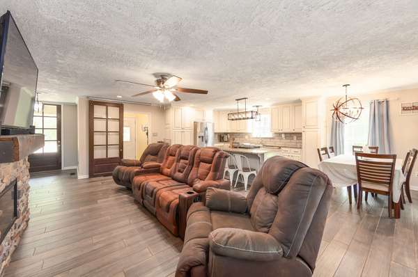 945 Old Lavinia Rd, Cedar Grove, TN 38321