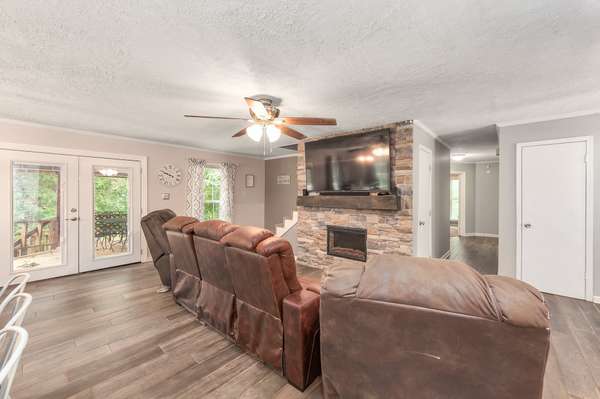 945 Old Lavinia Rd, Cedar Grove, TN 38321