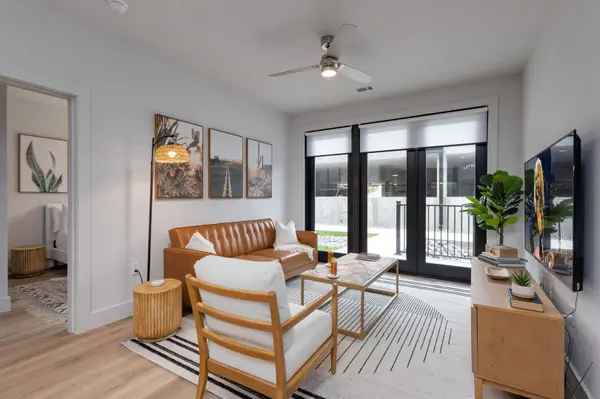 303 31st Ave #N #215, Nashville, TN 37203