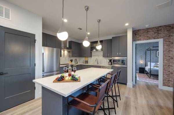 303 31st Ave #N #310, Nashville, TN 37203