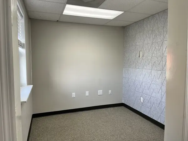 800 Hatcher Ln Unit A, Columbia, TN 38401