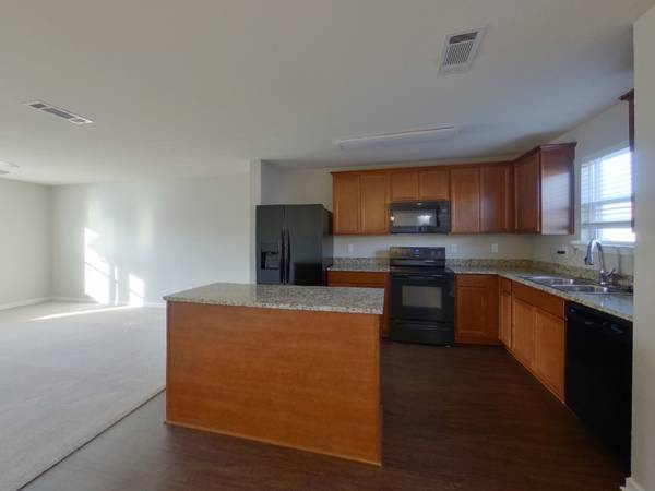2609 Stinger Dr, Columbia, TN 38401