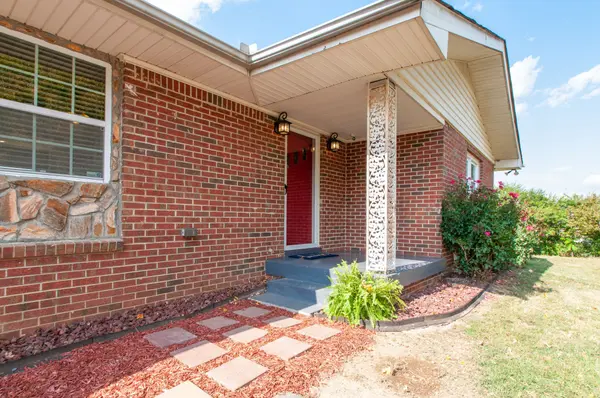 7690 Barnhill Rd, Primm Springs, TN 38476