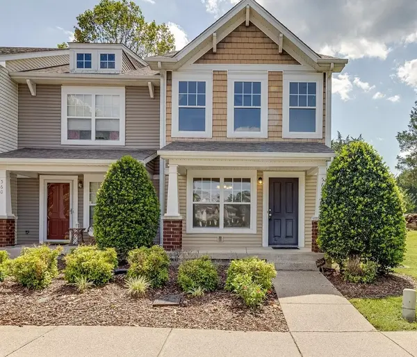 562 Flintlock Ct, Nashville, TN 37217