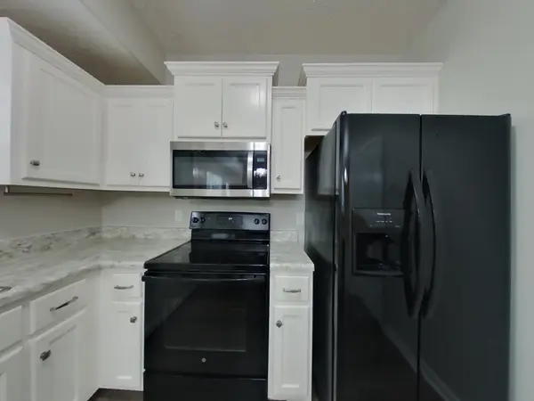 1713 Sunray Dr, Murfreesboro, TN 37127